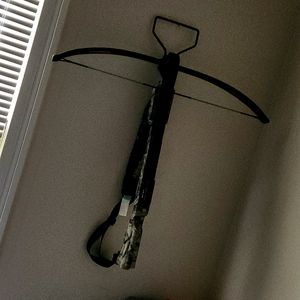 A automatic crossbow